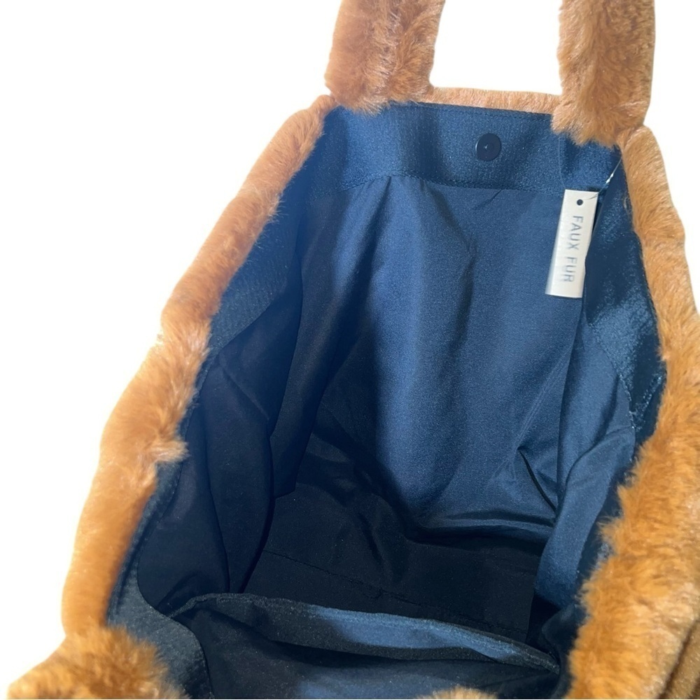 Free People Brown Tan Cozy Commuter Faux Fur Tote Bag NWT - Picture 3 of 9